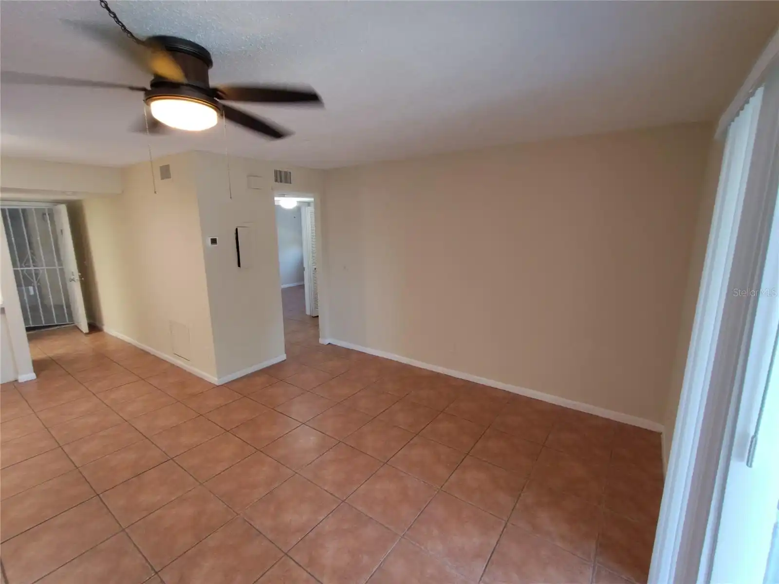 Listing Photo 9