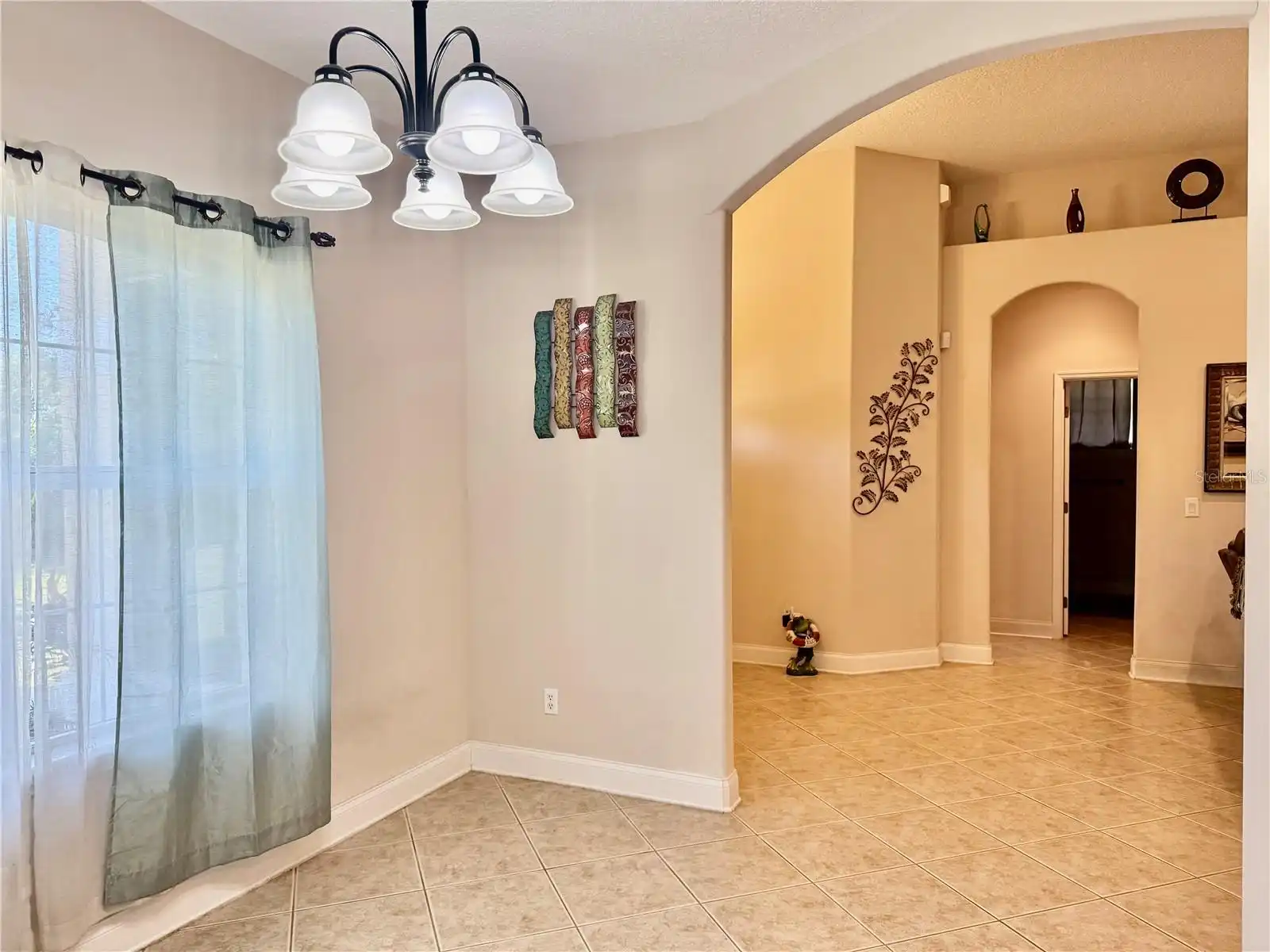 Listing Photo 9