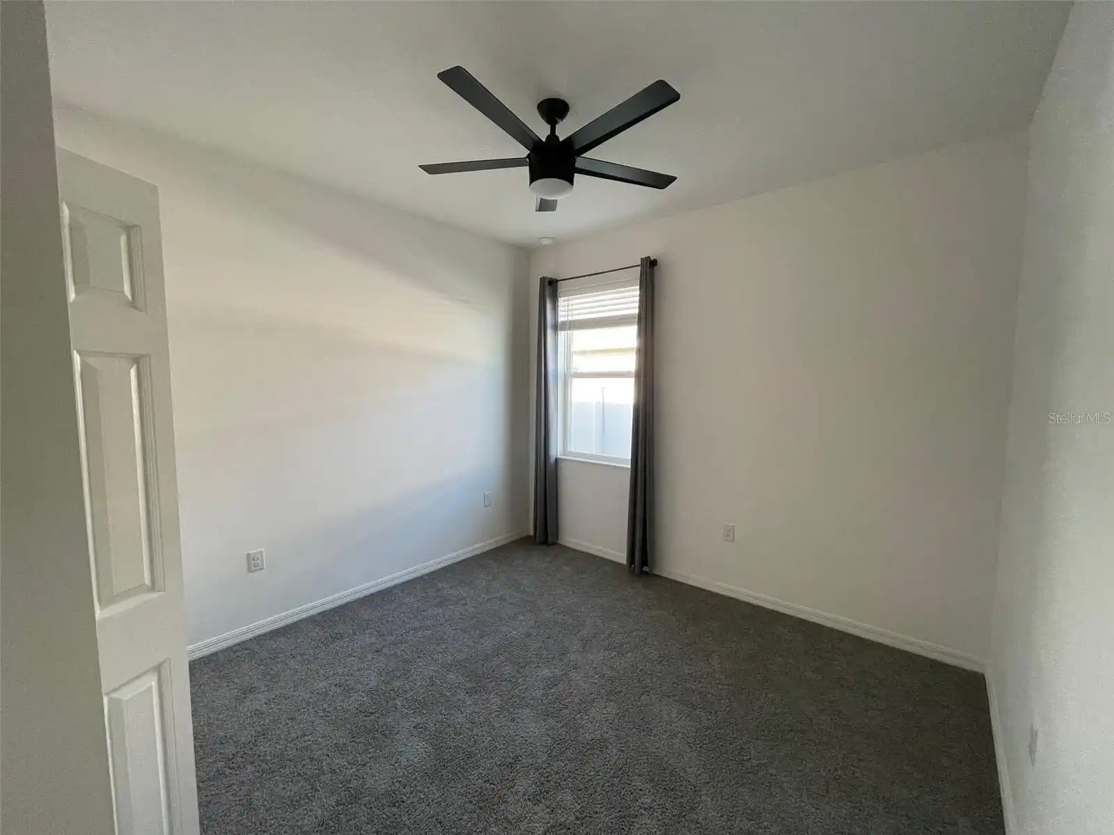Listing Photo 14