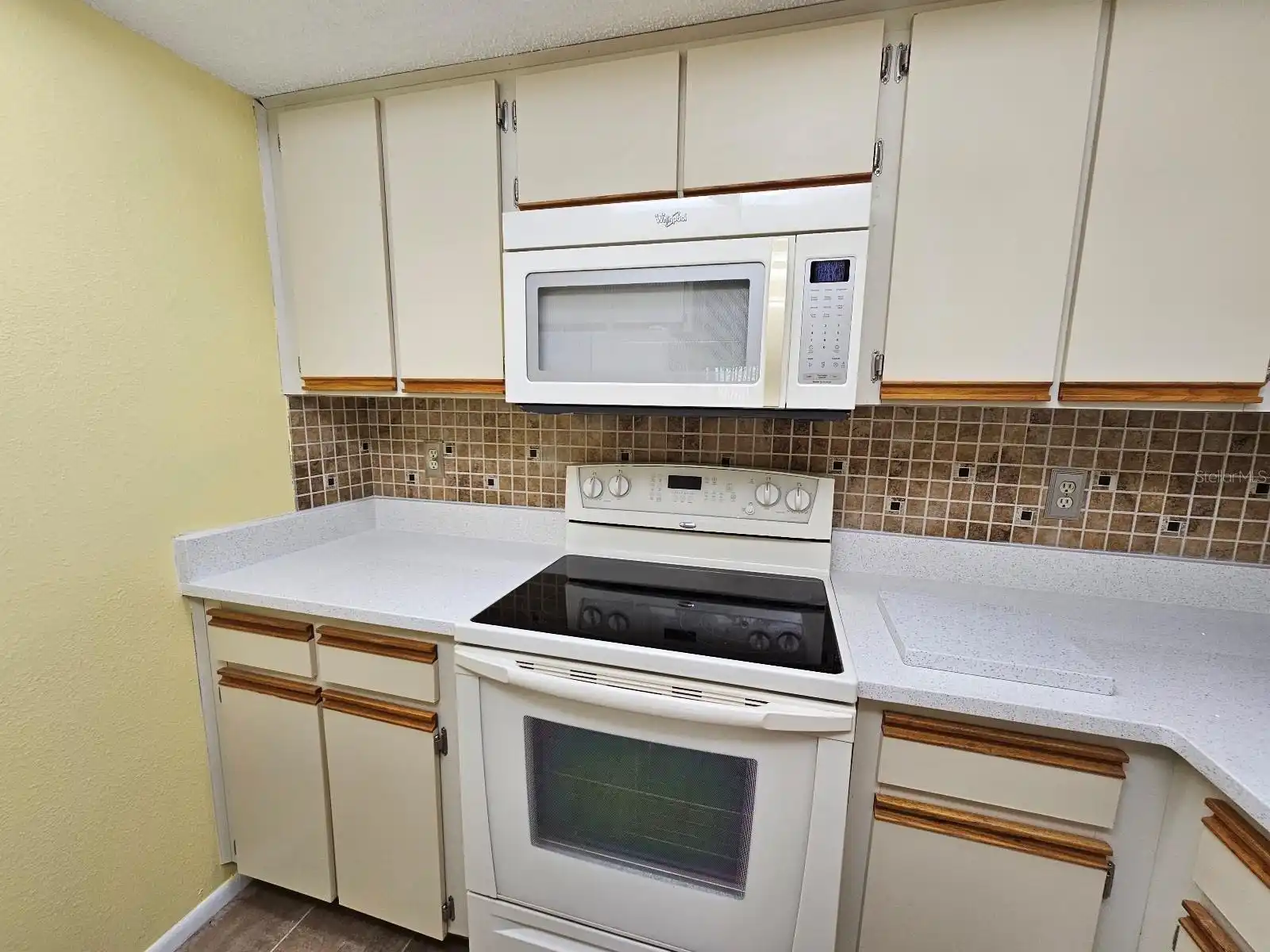 Listing Photo 7