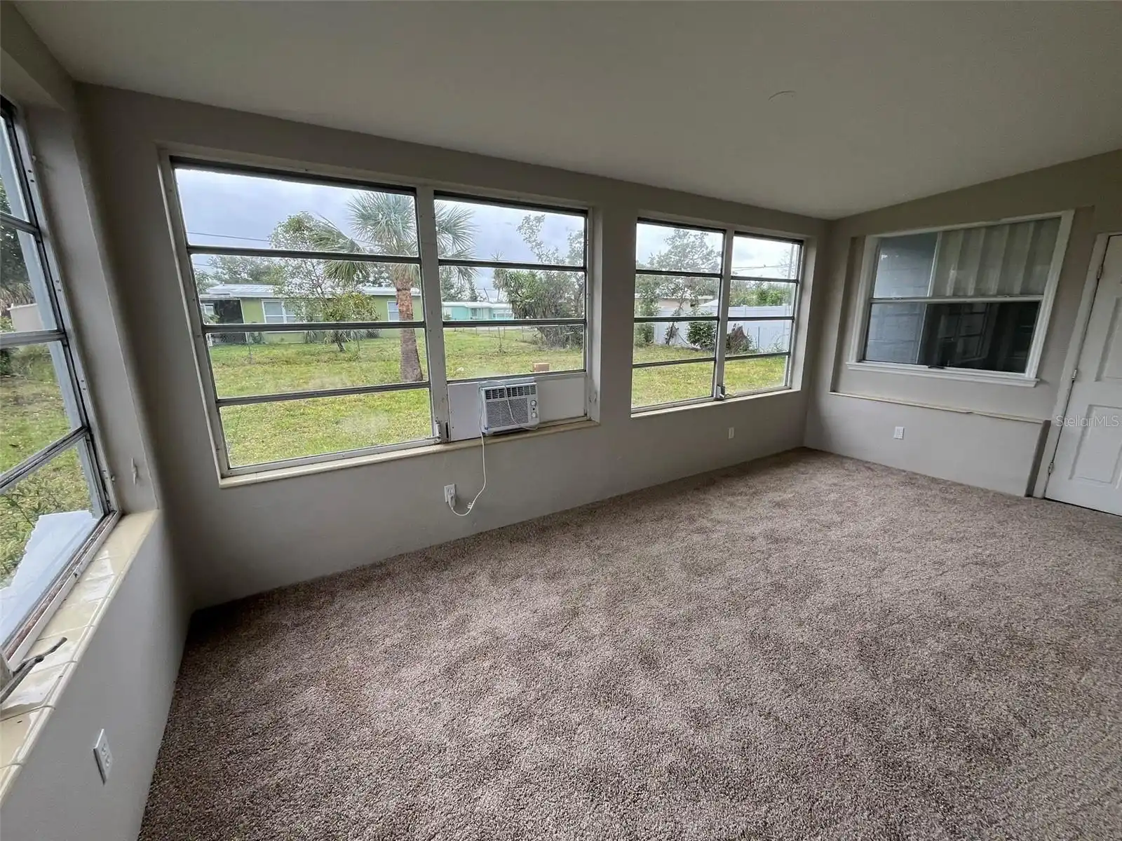 Listing Photo 10