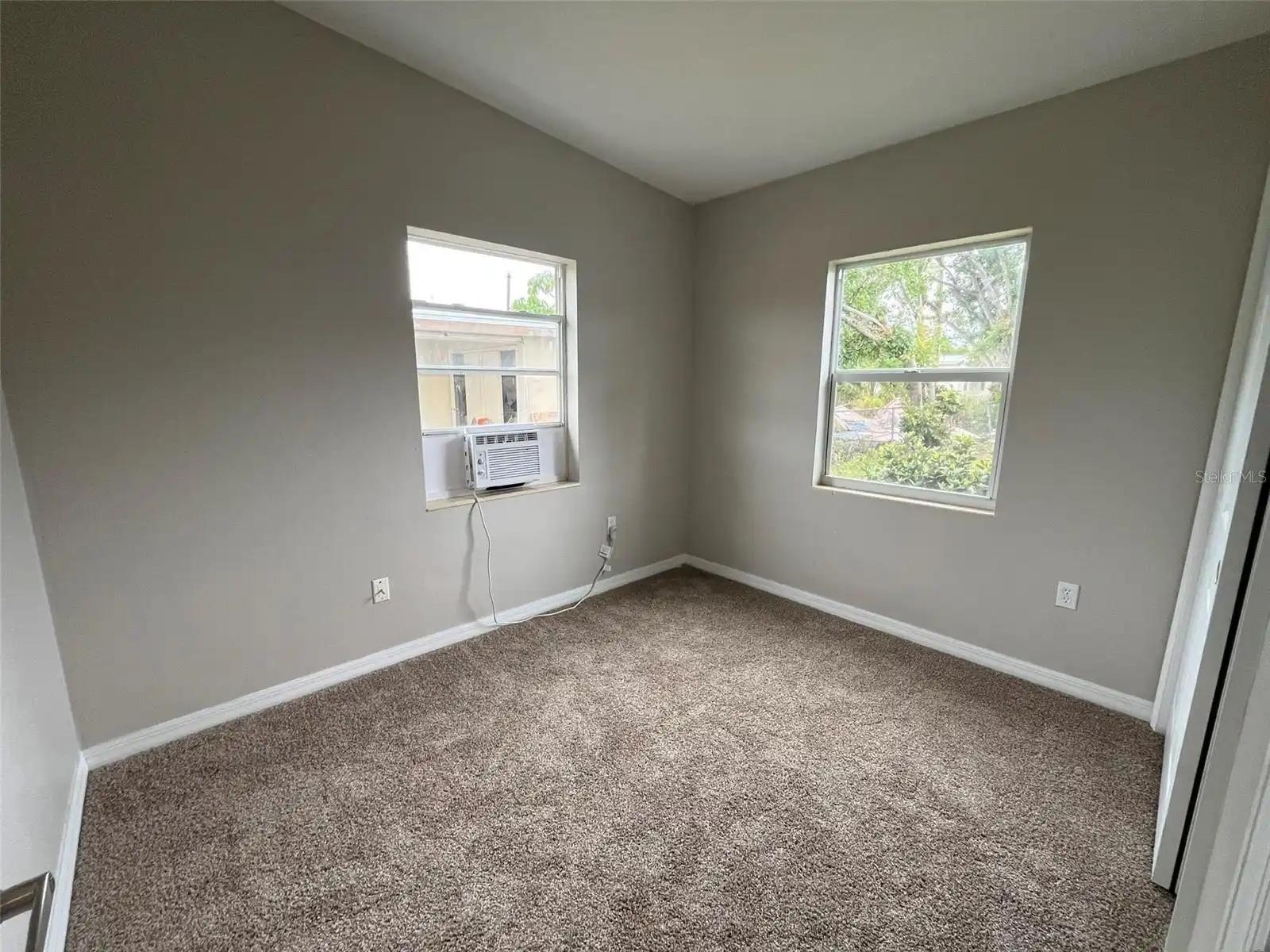 Listing Photo 7