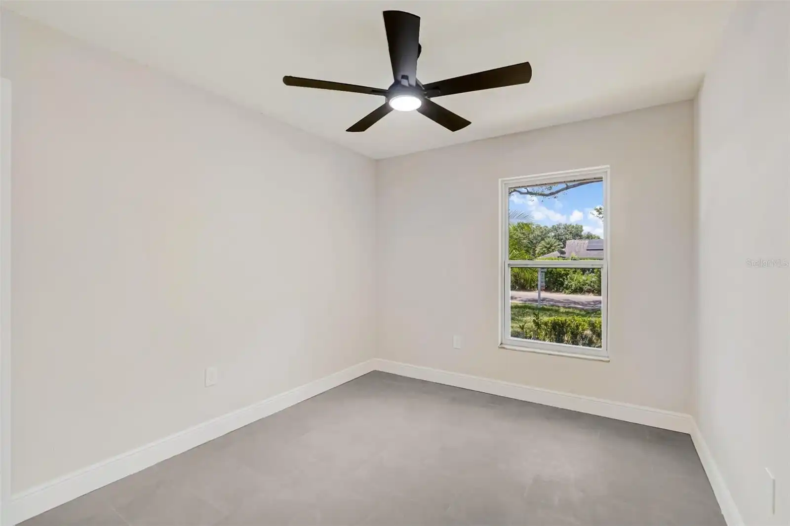 Listing Photo 22