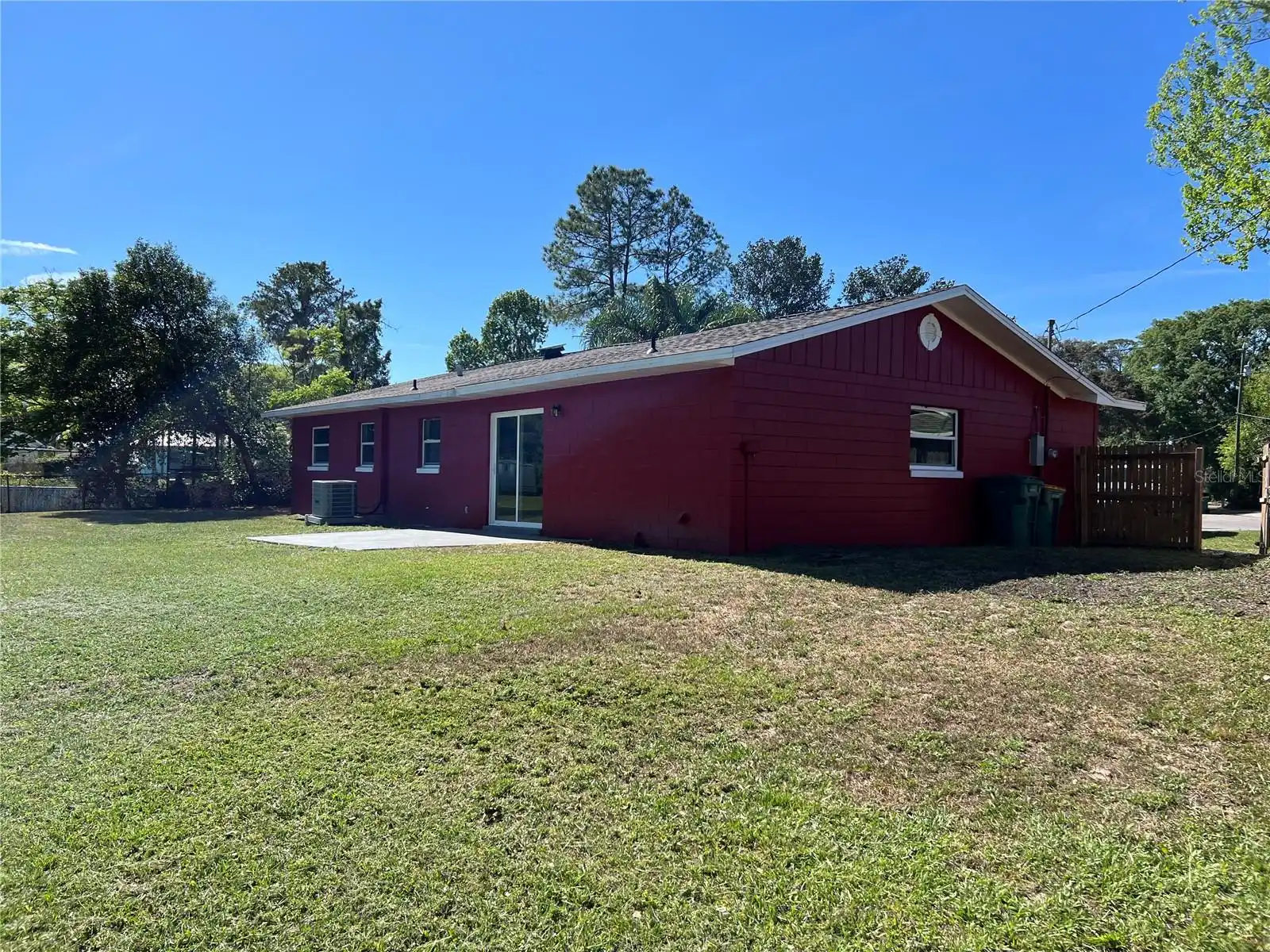 Listing Photo 11