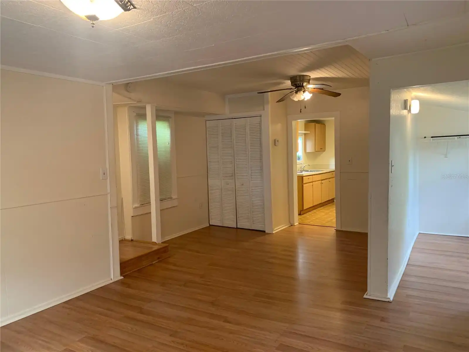 Listing Photo 10