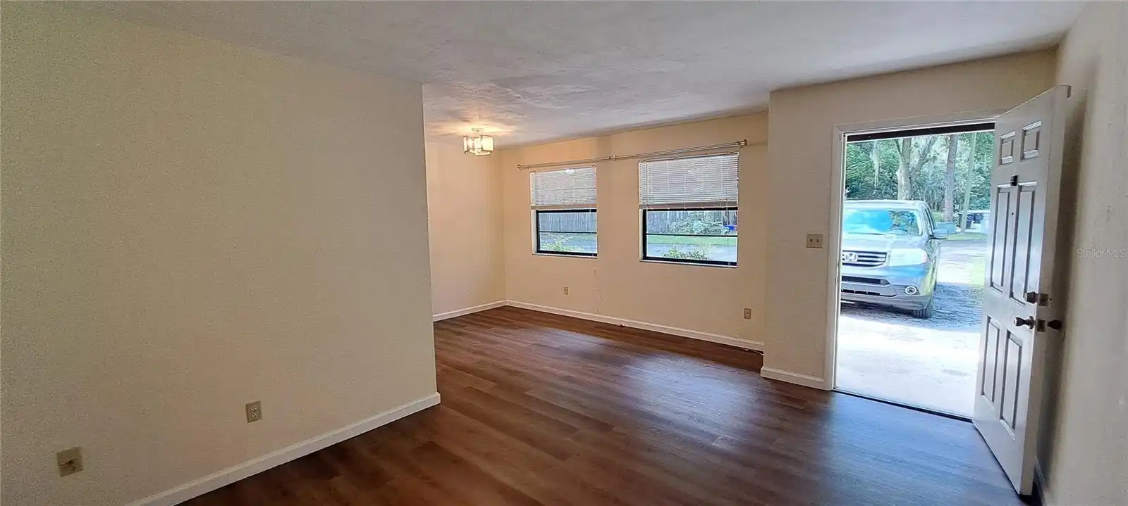 Listing Photo 7