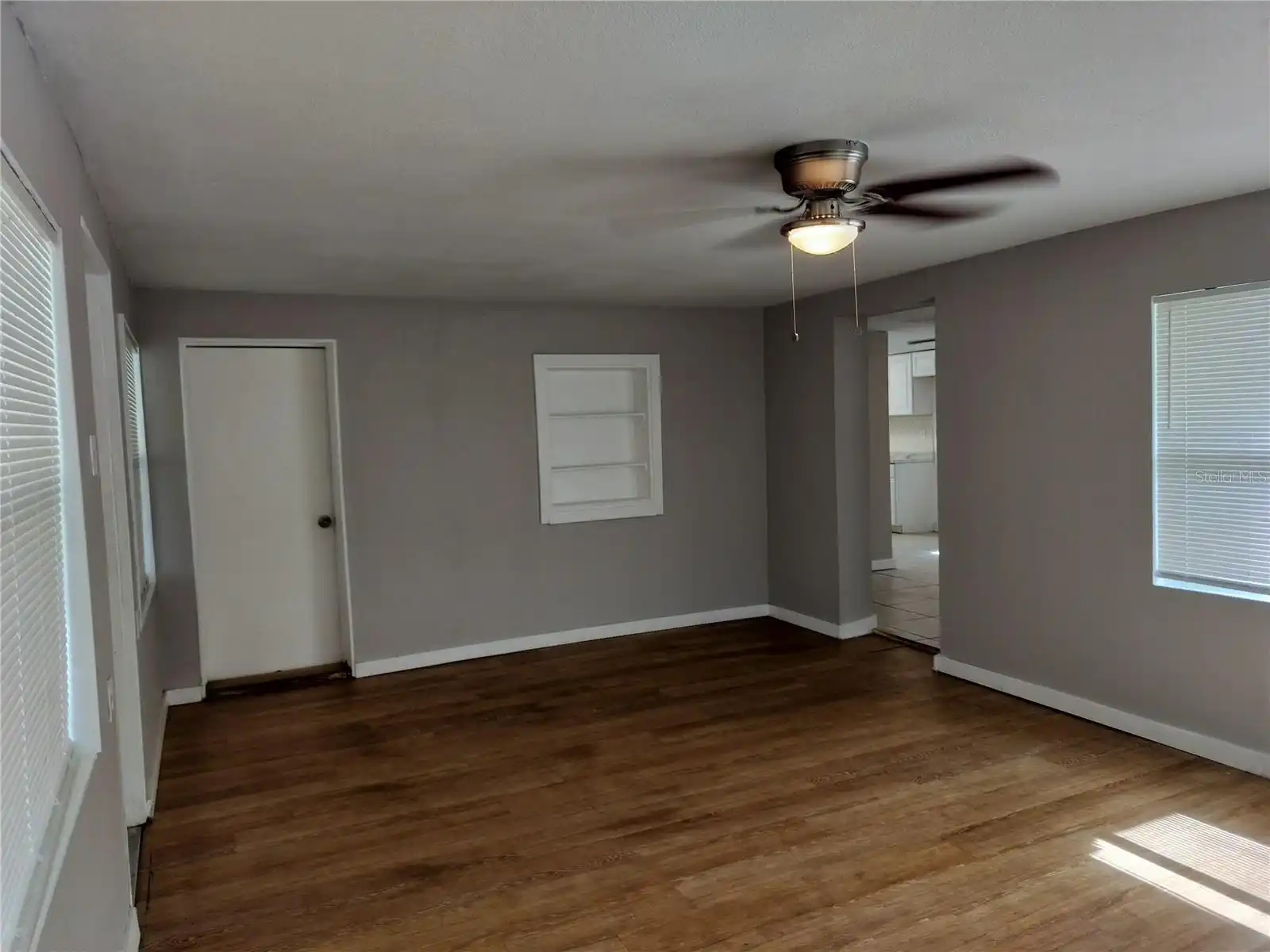 Listing Photo 9