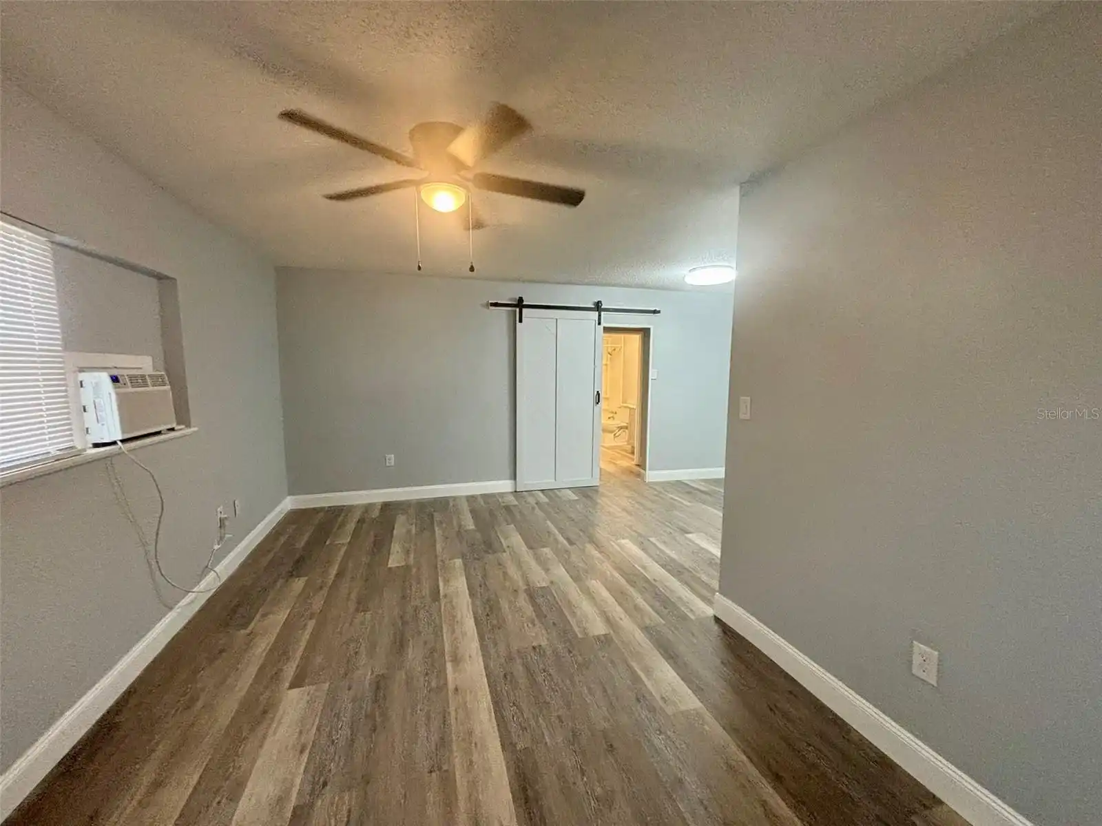 Listing Photo 7