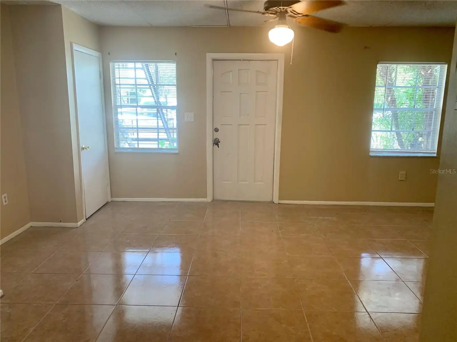 Listing Photo 8