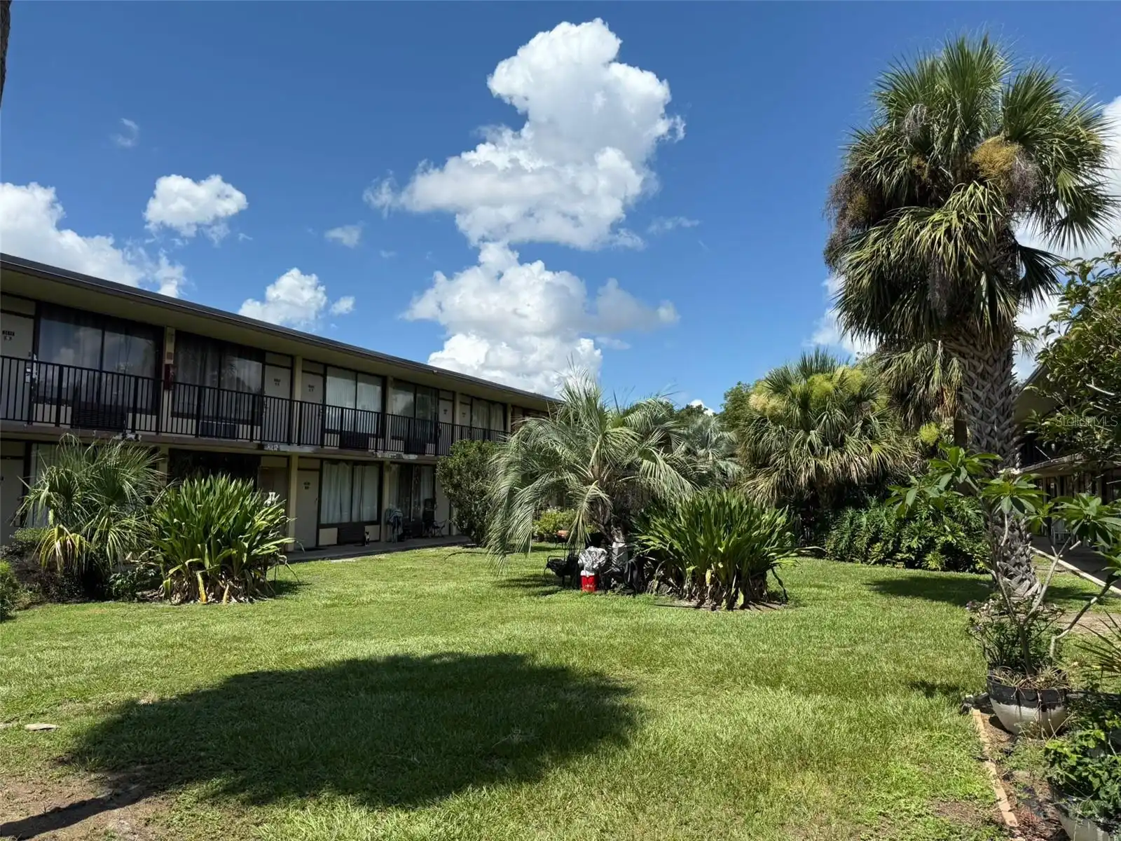 Listing Photo 8