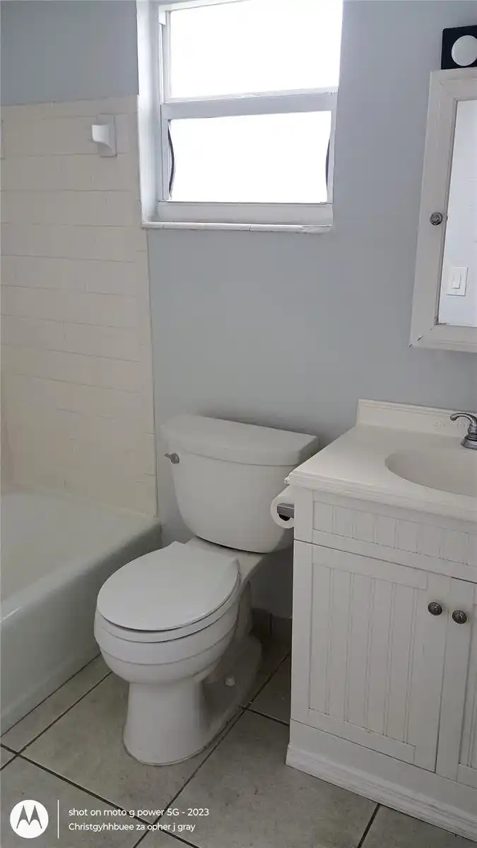Listing Photo 8