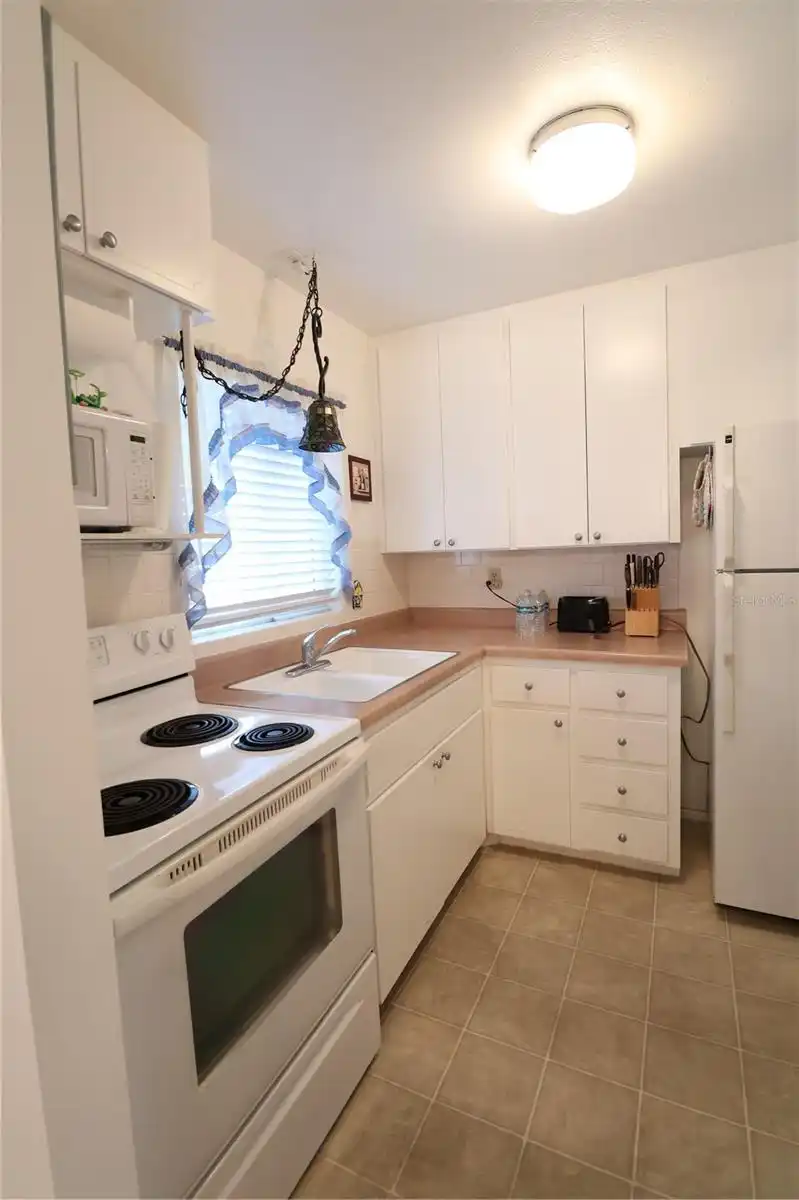 Listing Photo 7