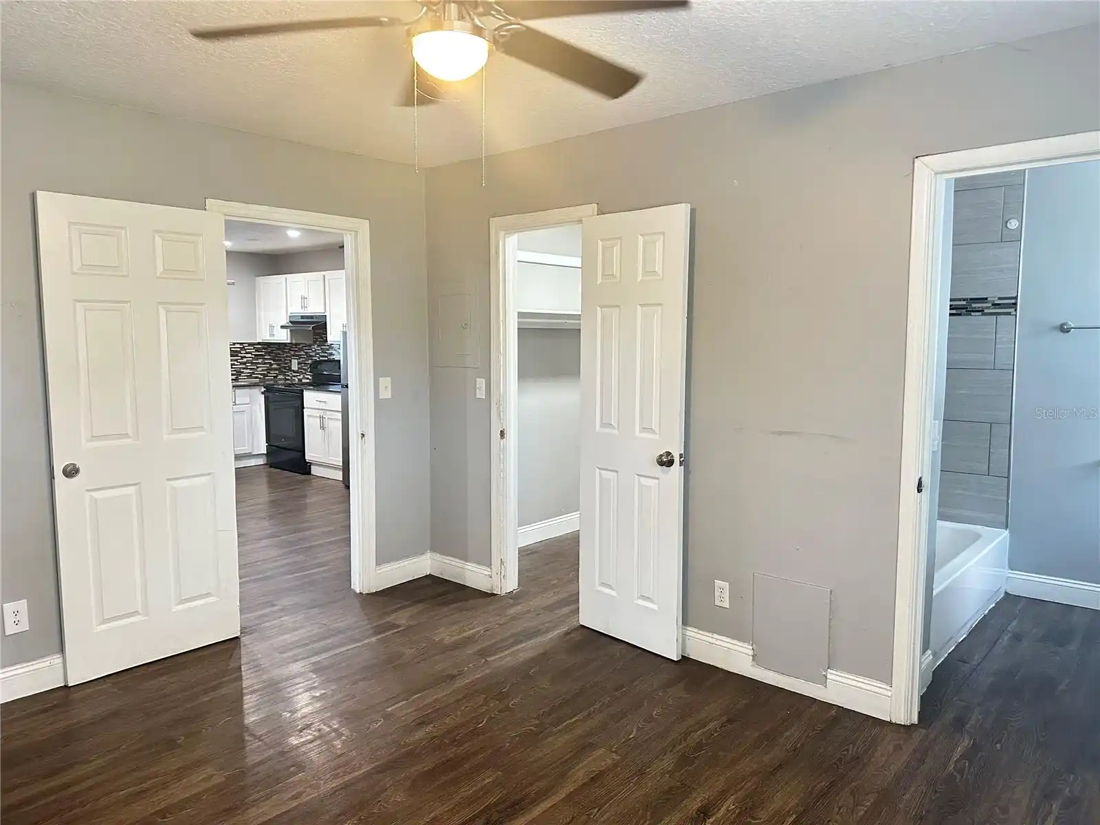 Listing Photo 10