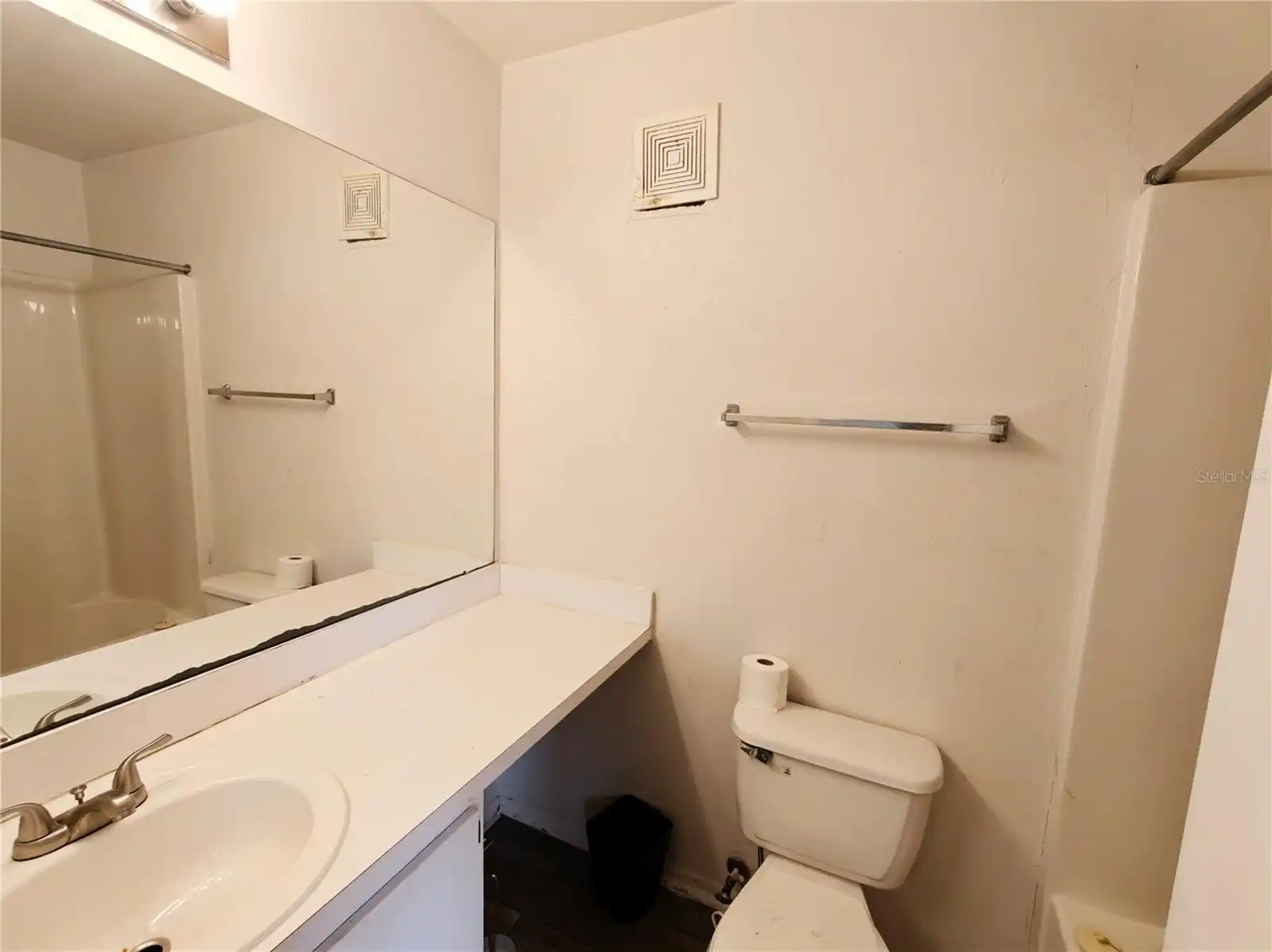 Listing Photo 14