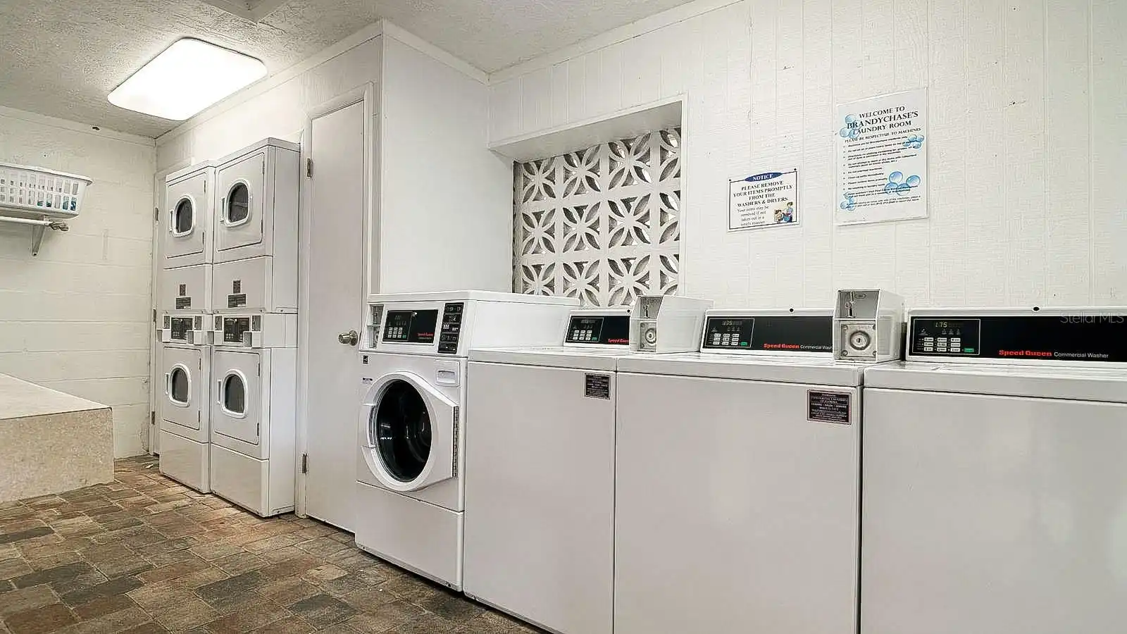 Listing Photo 8