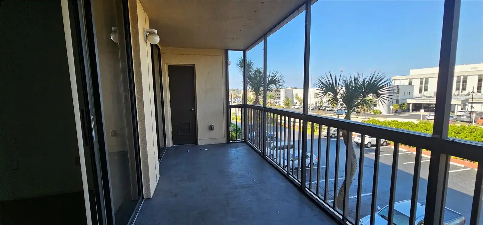 Listing Photo 11