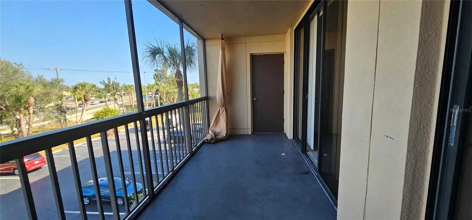 Listing Photo 12