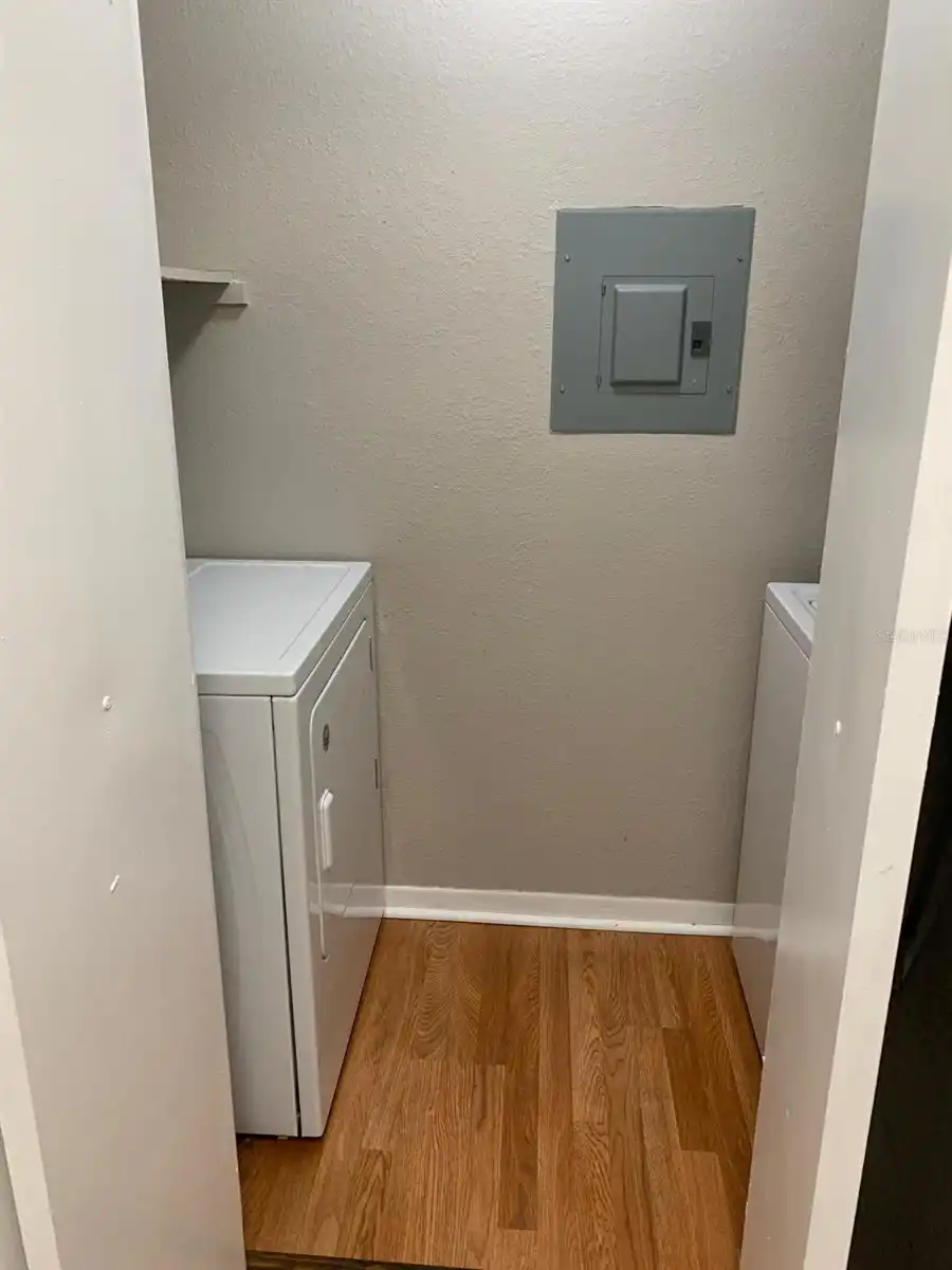 Listing Photo 6