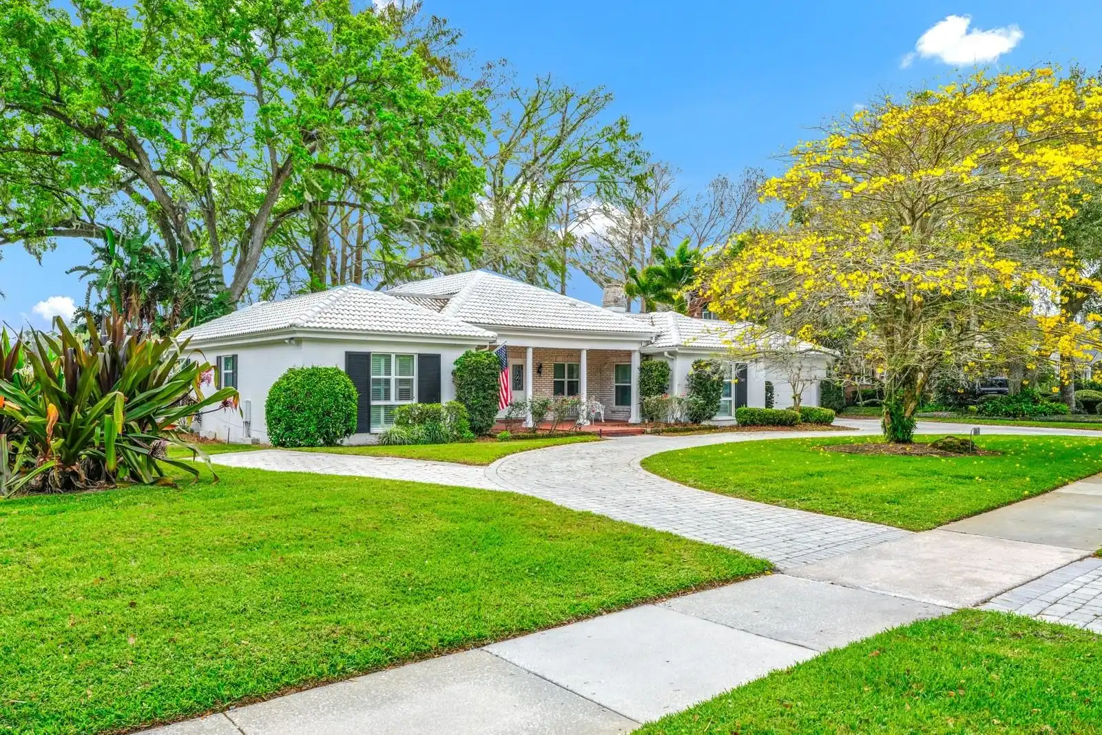 3BR, Home, 3BA, $2,195,000
Read More