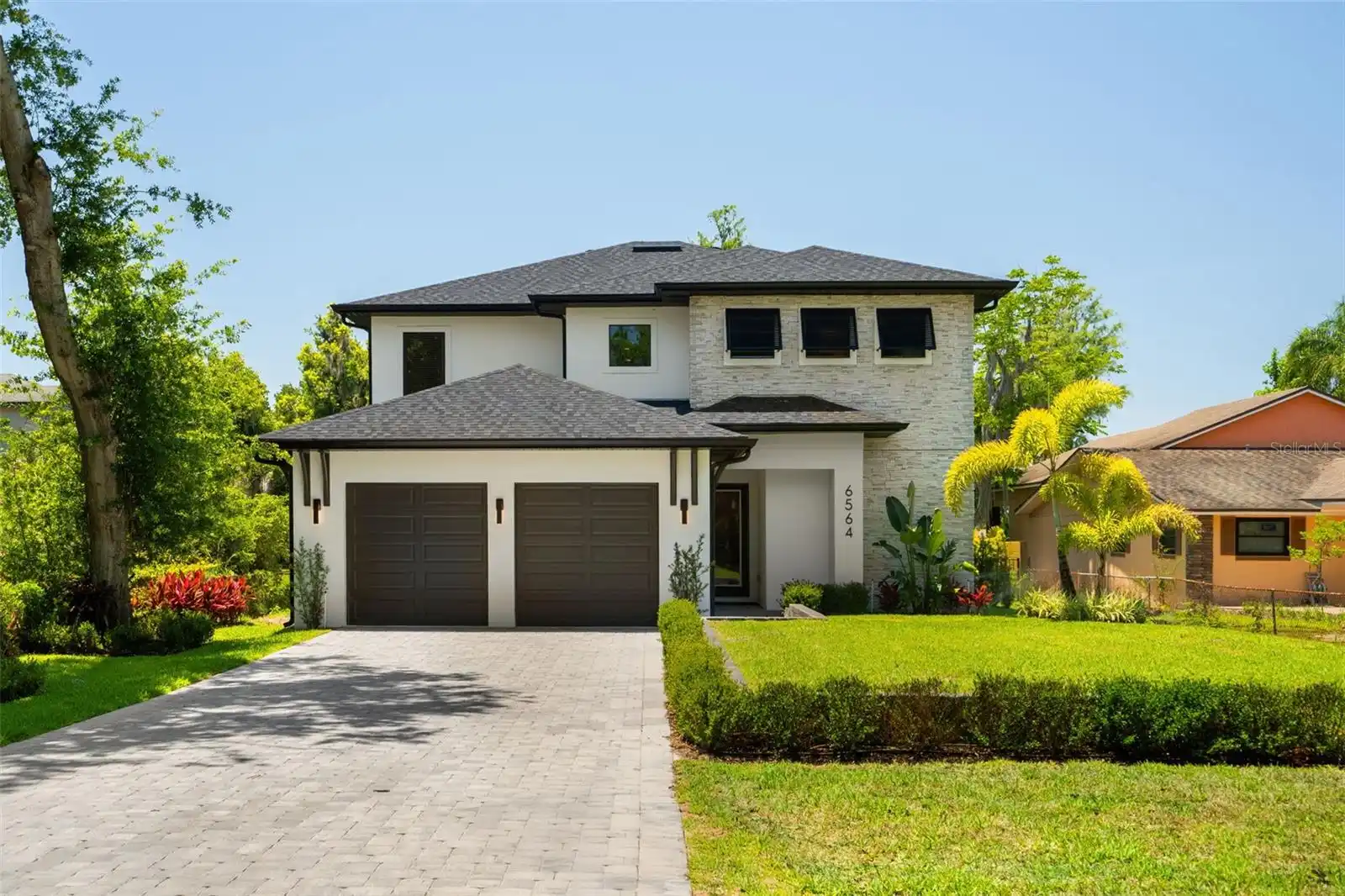 5BR, Home, 4BA, $2,300,000
Read More