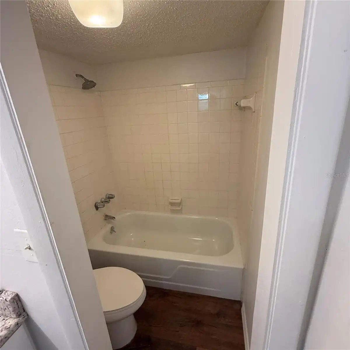 Listing Photo 11