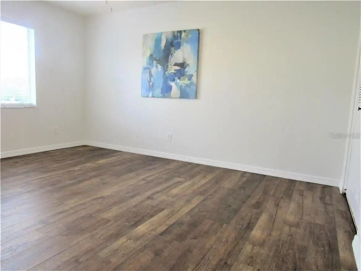 Listing Photo 13