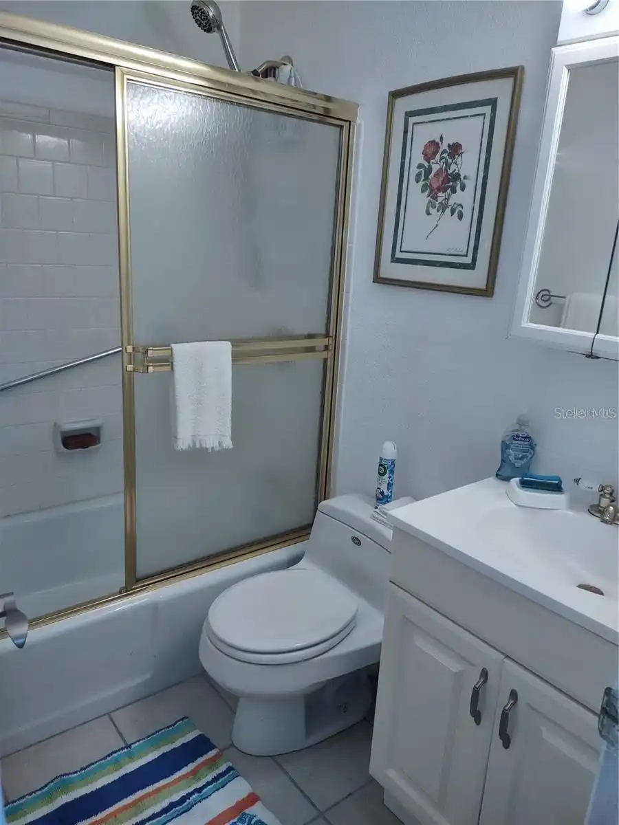 Listing Photo 10