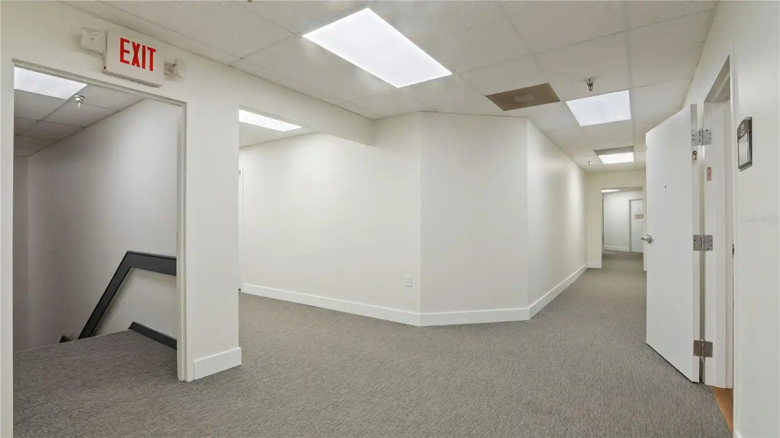 Listing Photo 8