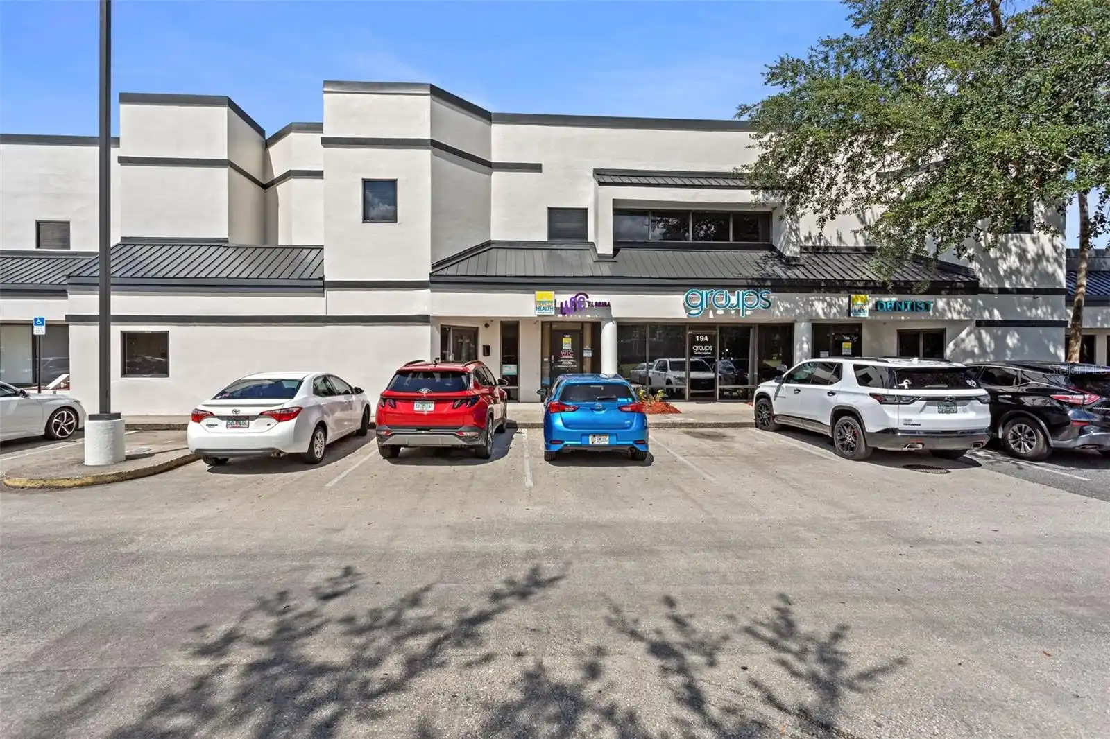 Listing Photo 12