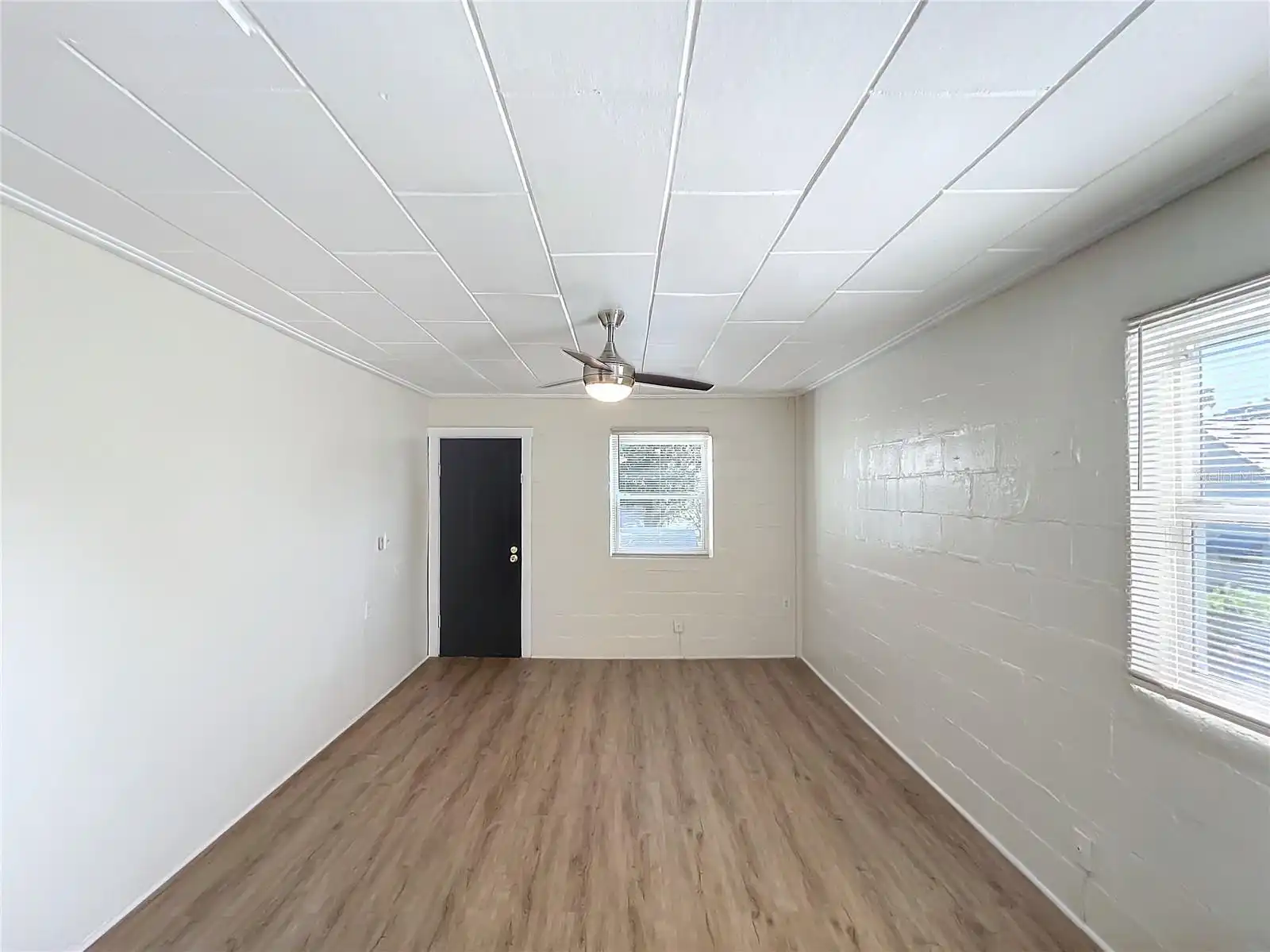 Listing Photo 17
