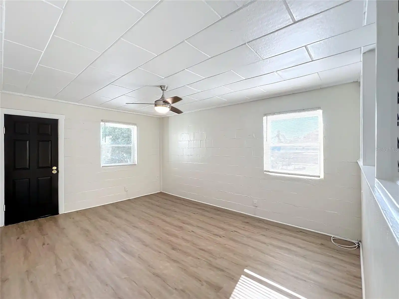Listing Photo 11
