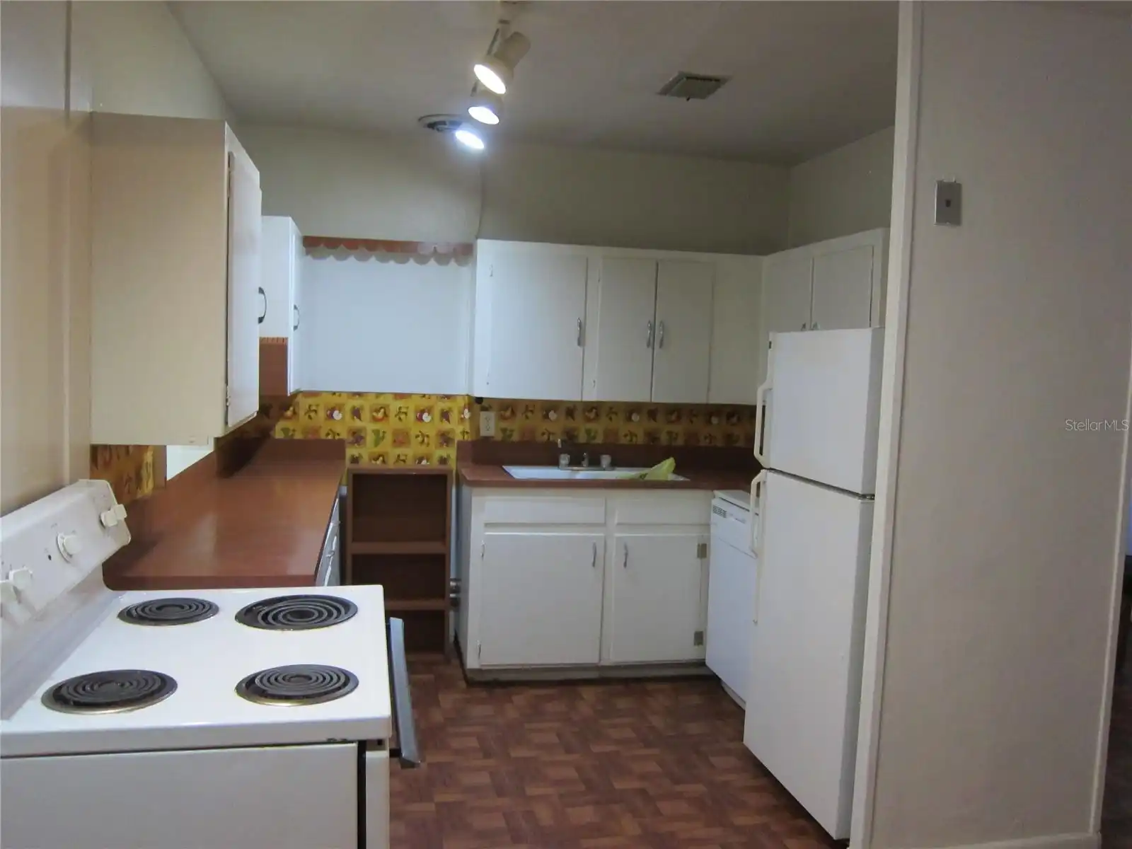 Listing Photo 15