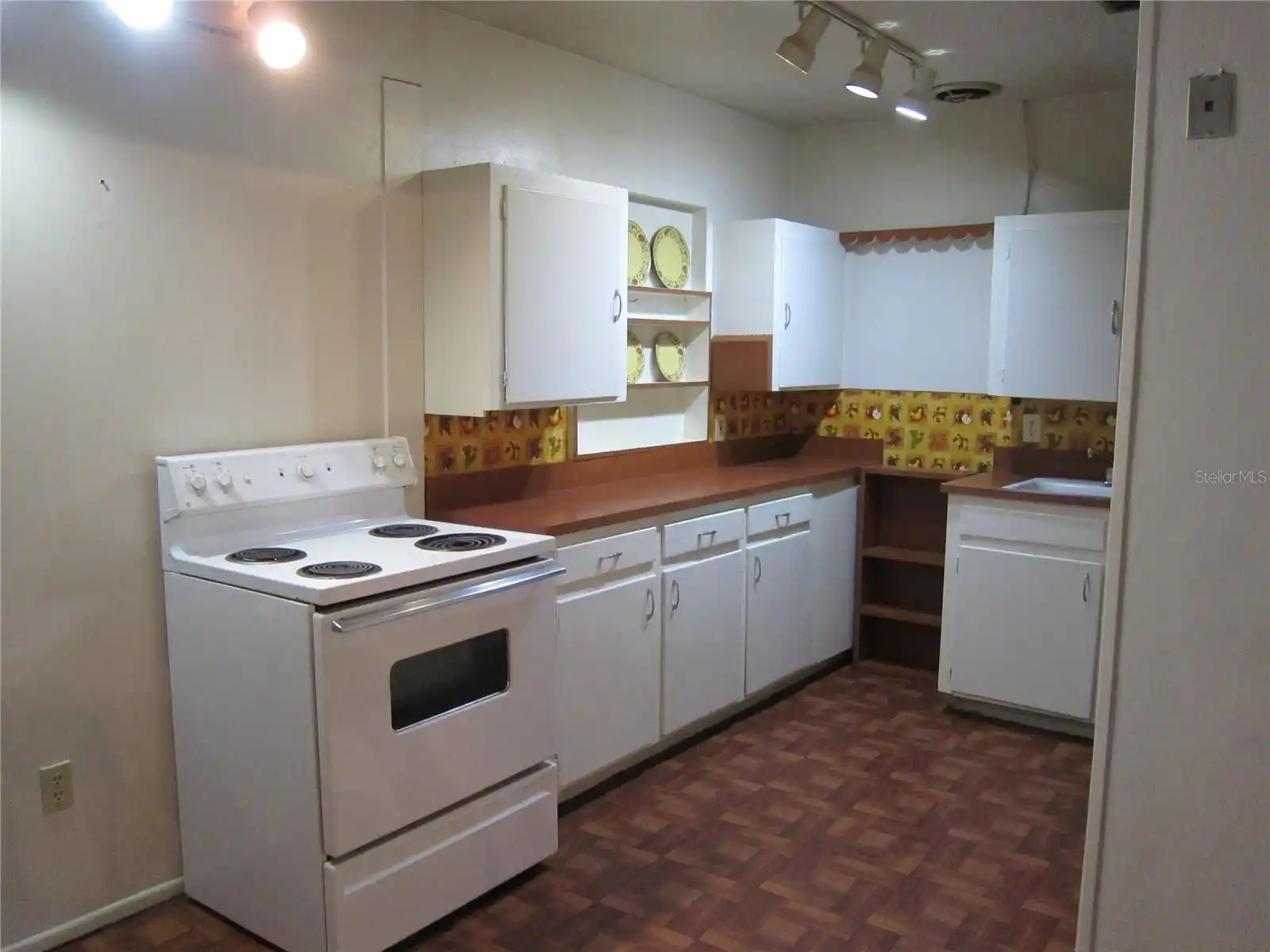Listing Photo 14