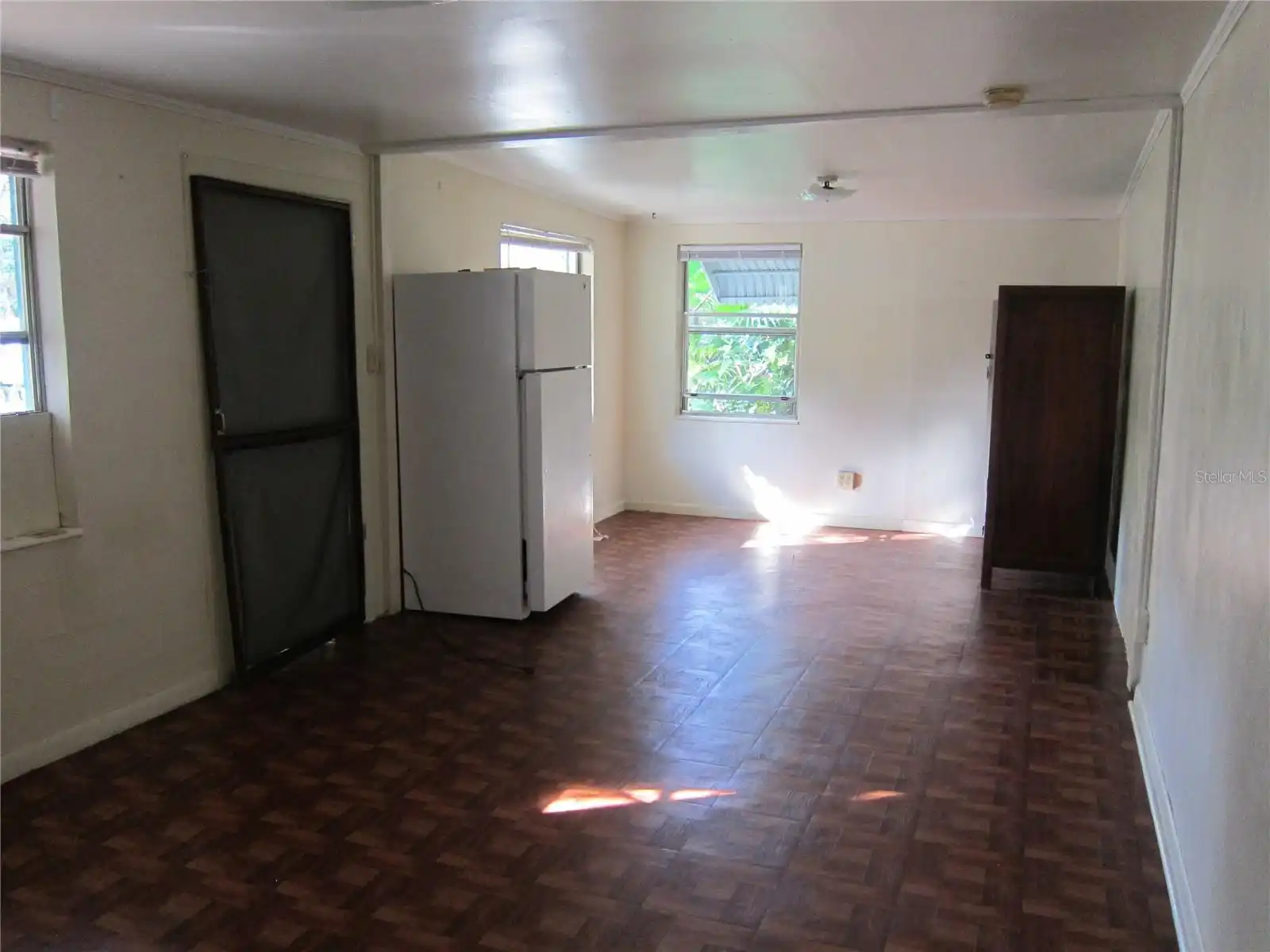 Listing Photo 6