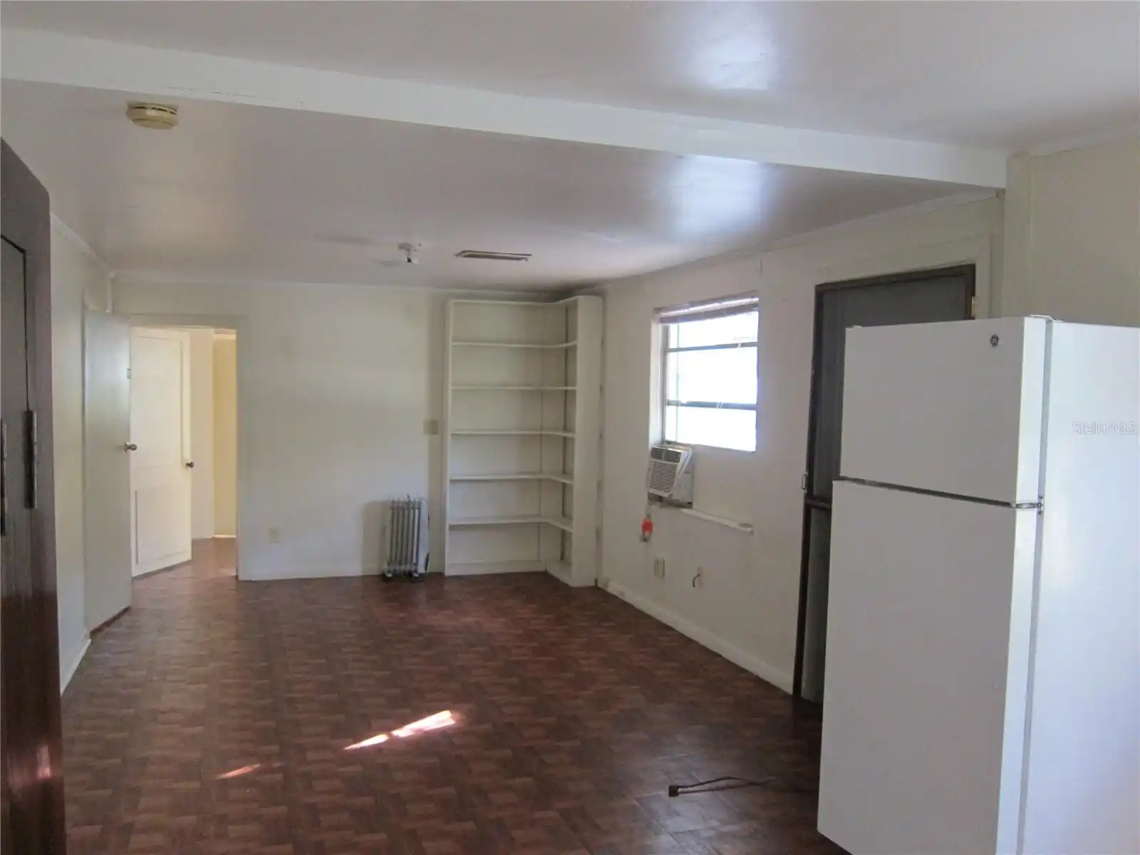 Listing Photo 9