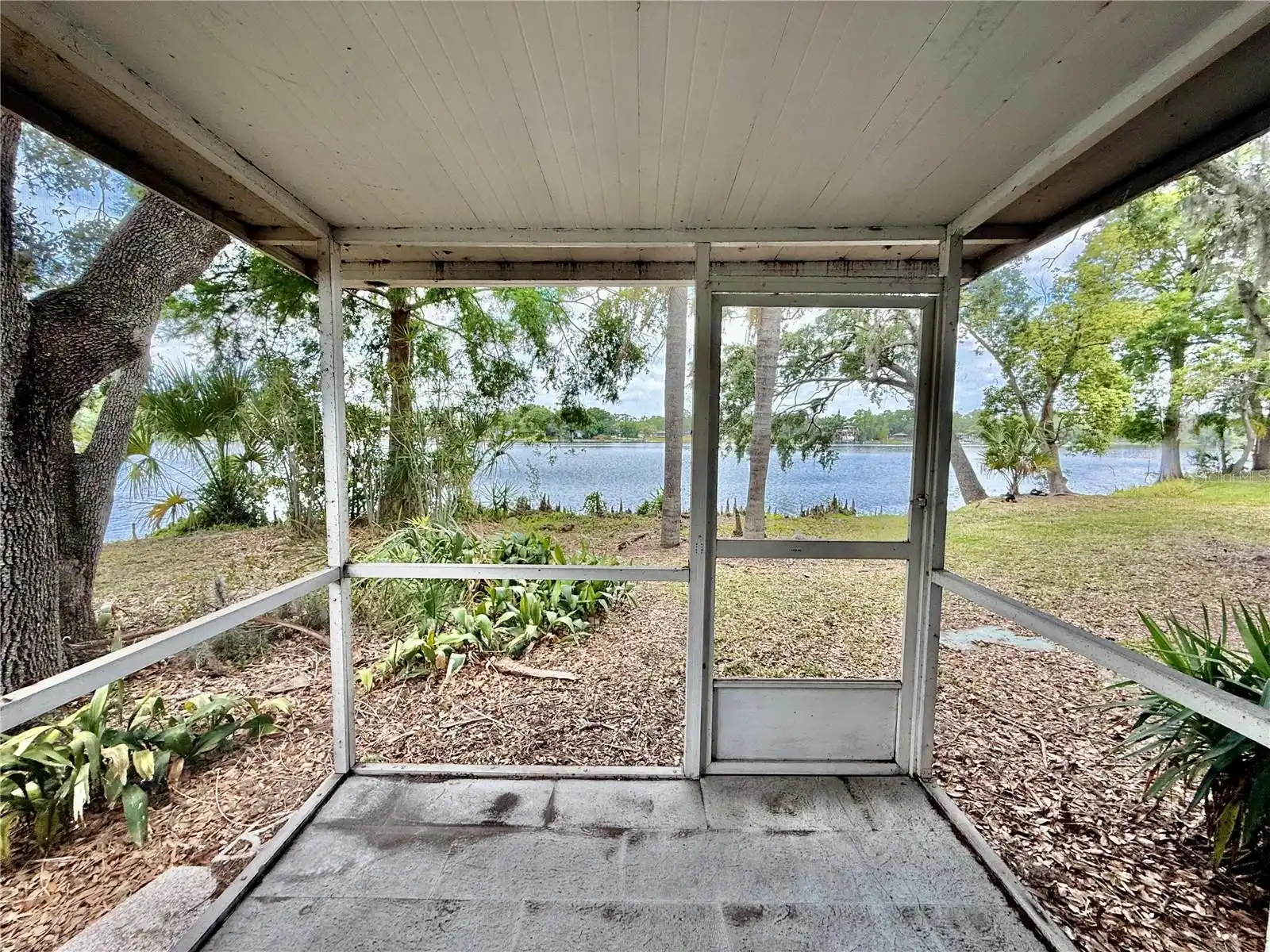 Listing Photo 12