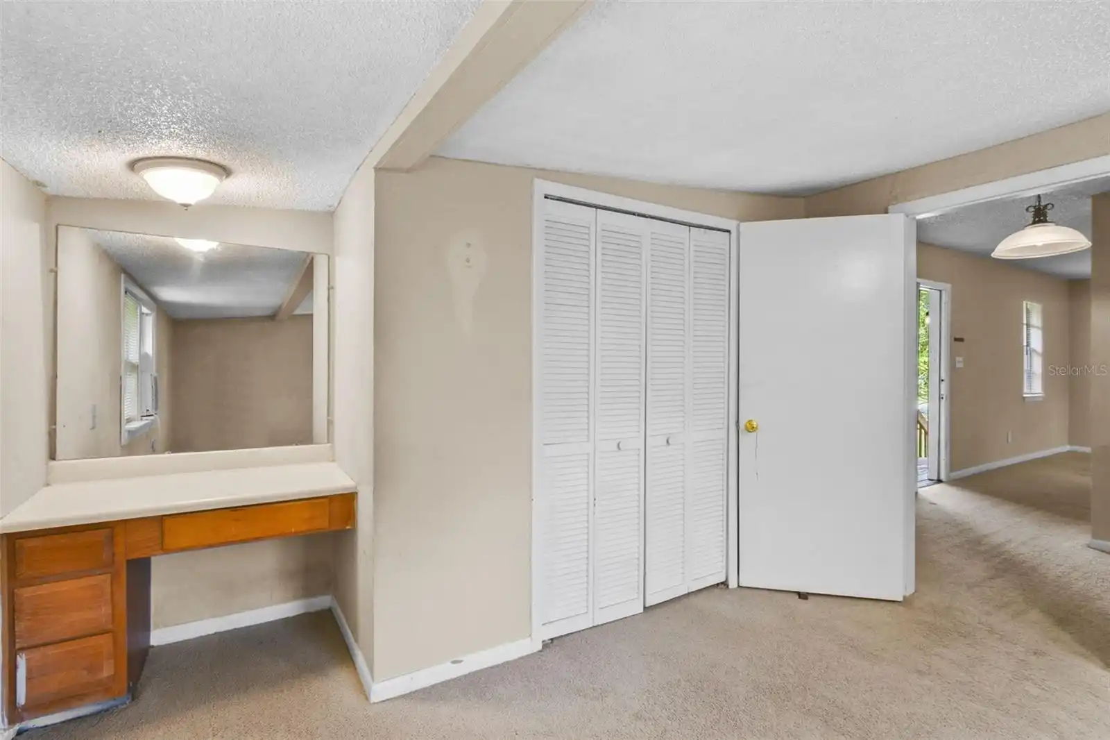 Listing Photo 17