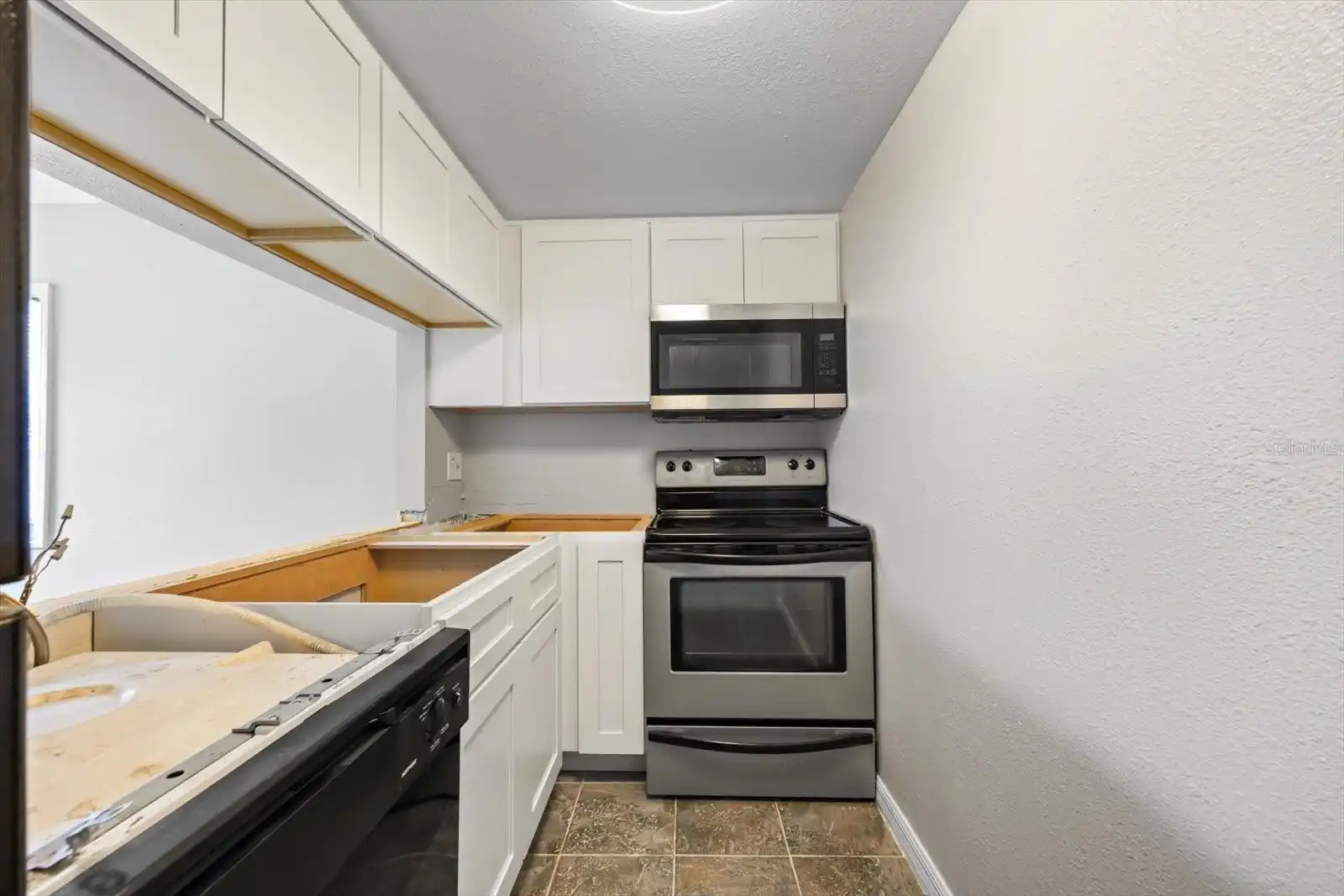 Listing Photo 9