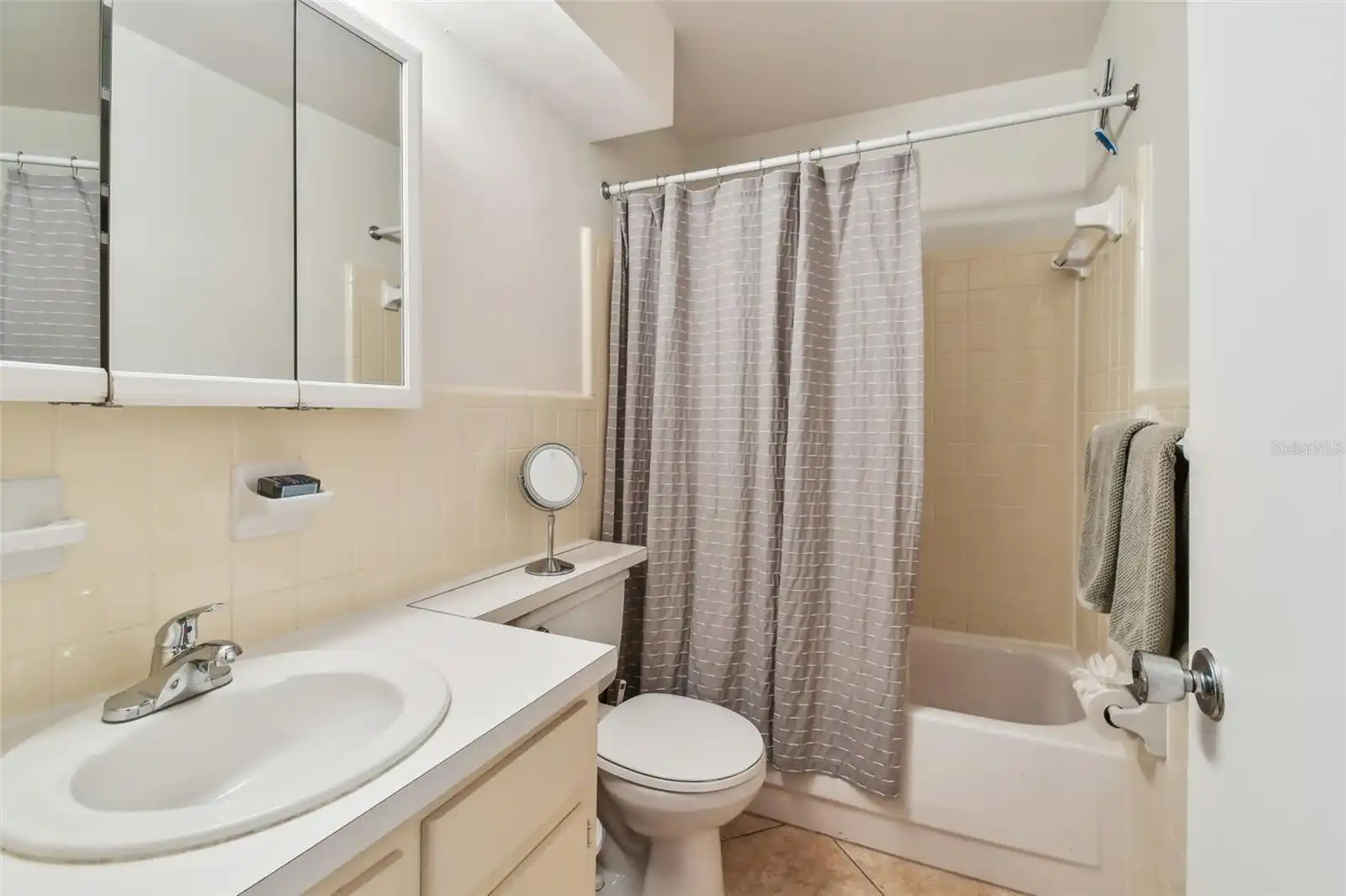 Listing Photo 10