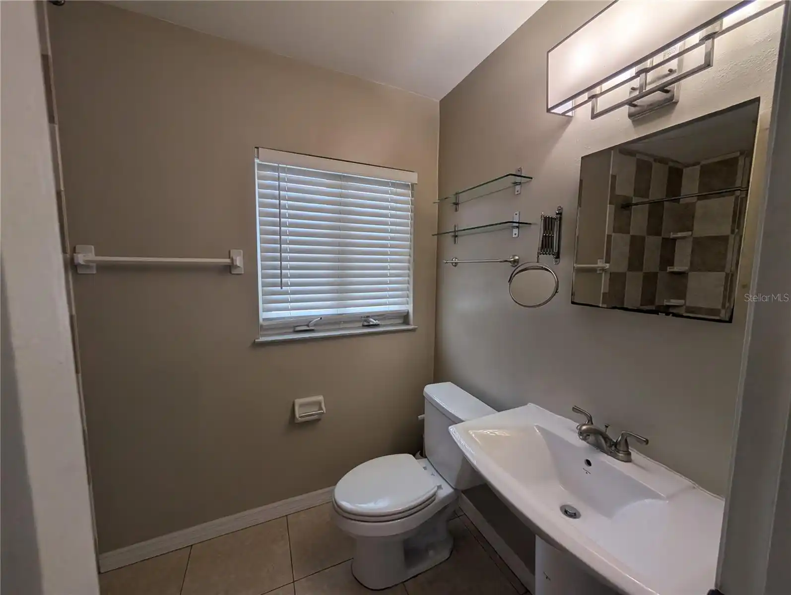 Listing Photo 15