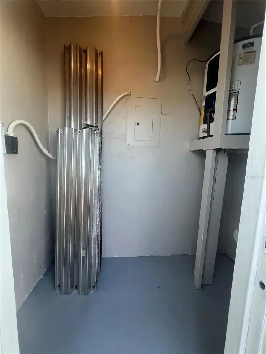Listing Photo 9