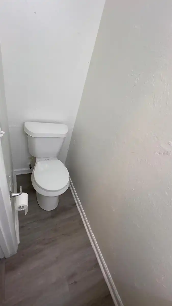 Listing Photo 7