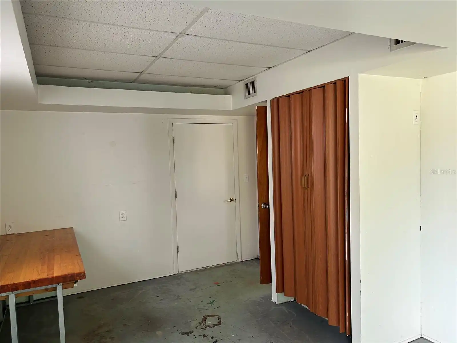 Listing Photo 9
