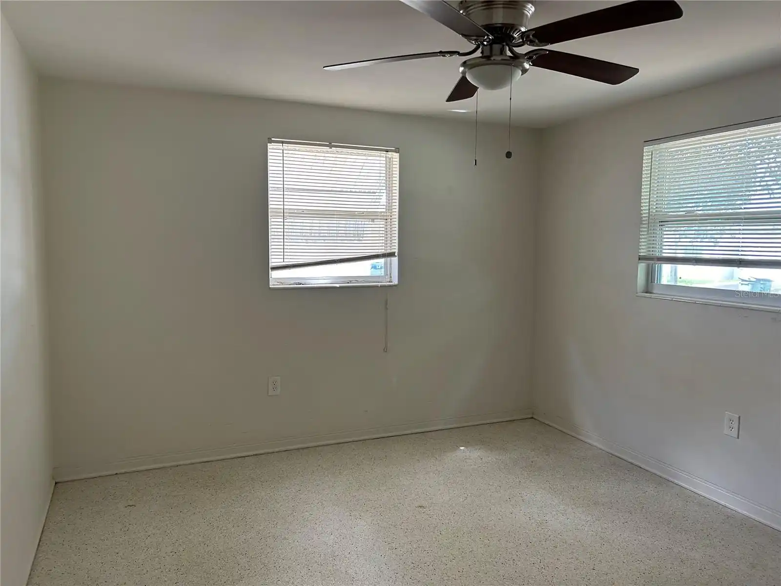 Listing Photo 6