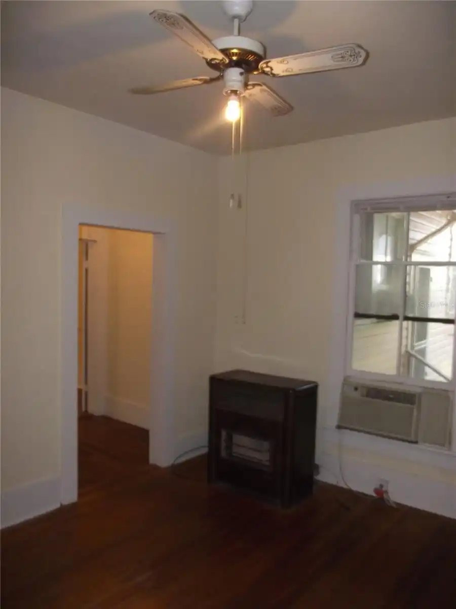 Listing Photo 6