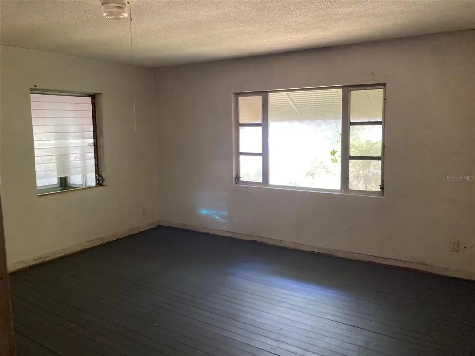 Listing Photo 8