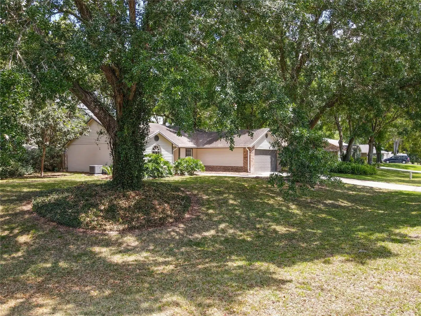 Listing Photo 8