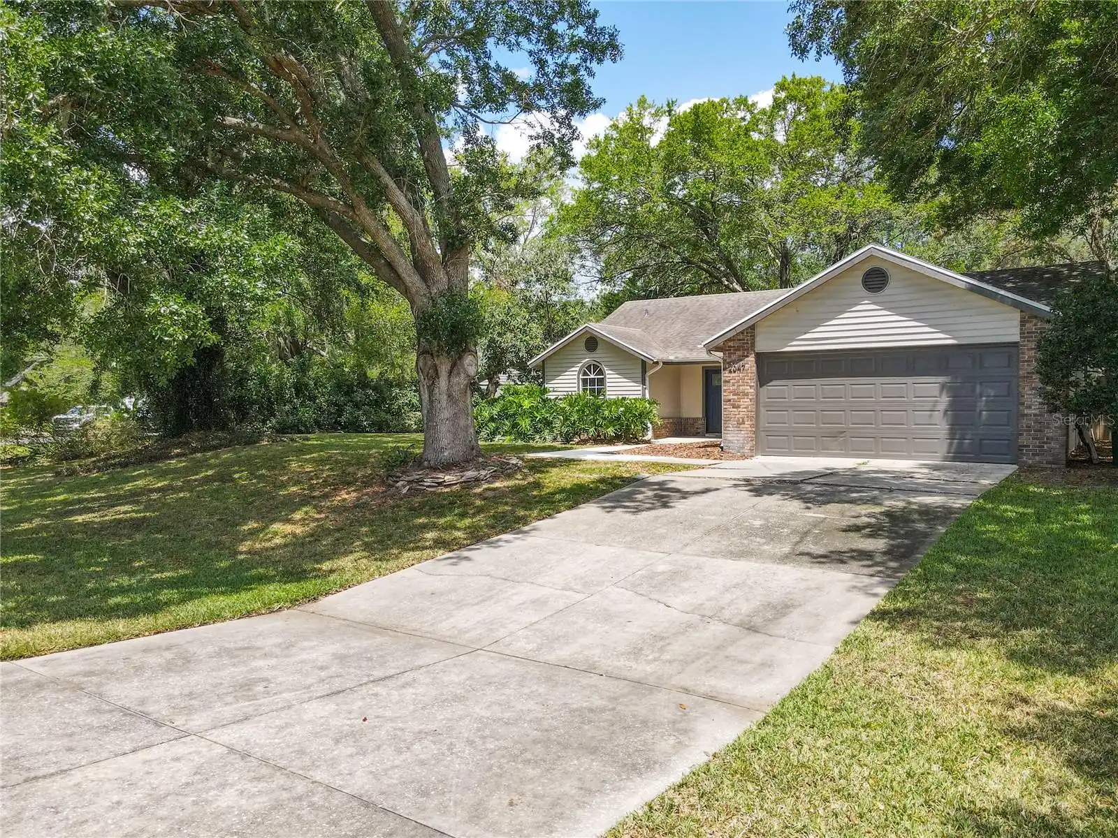 Listing Photo 10