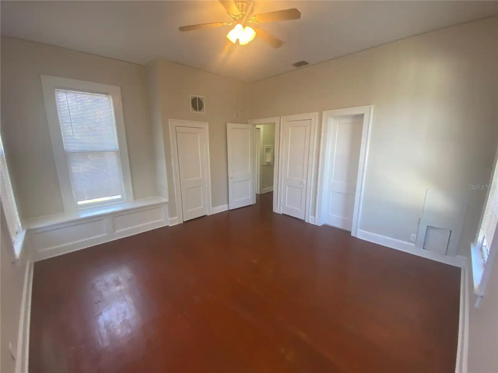 Listing Photo 7
