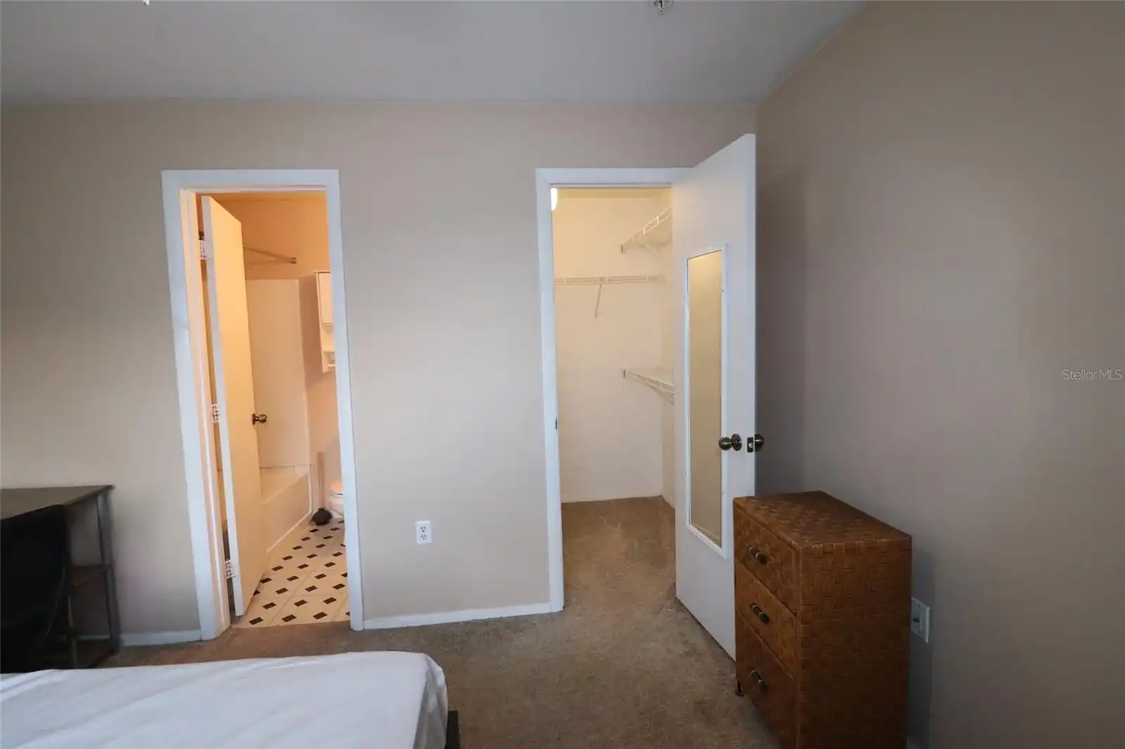 Listing Photo 9